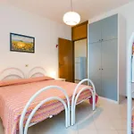 Guglielmo E Anna-3 By Interhome شقة