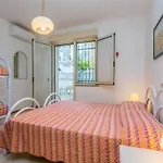 Guglielmo E Anna-3 By Interhome شقة *